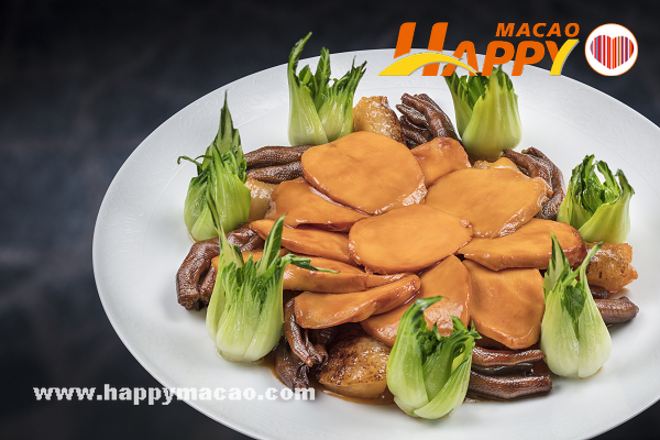Man_Ho_-_-_Braised_Sliced_Abalone_with_Sea_Cucumber_and_Goose_Web_